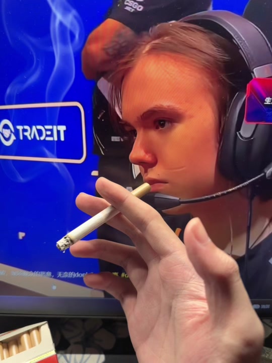 LPL夏季赛常规赛第二周趣味数据：热门英雄胜率仅泰坦达50%