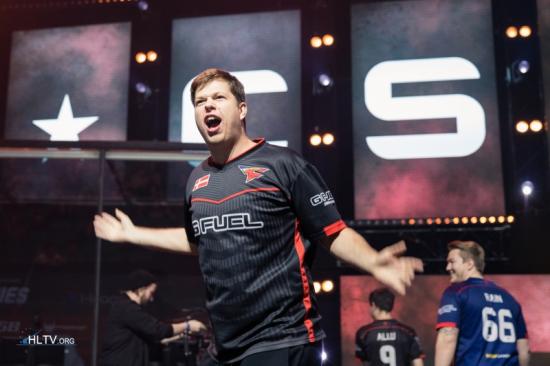 LPL官方公告：LPL战队将在自家基地或上海主场远程参加MSI季中赛